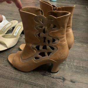 John fluevog heeled boots